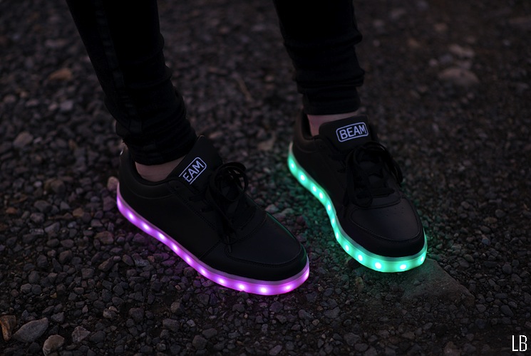 purple-blue-lights-flashing-shoes-1.jpg