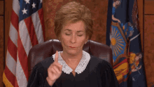 judge-judy-finger-wave.gif